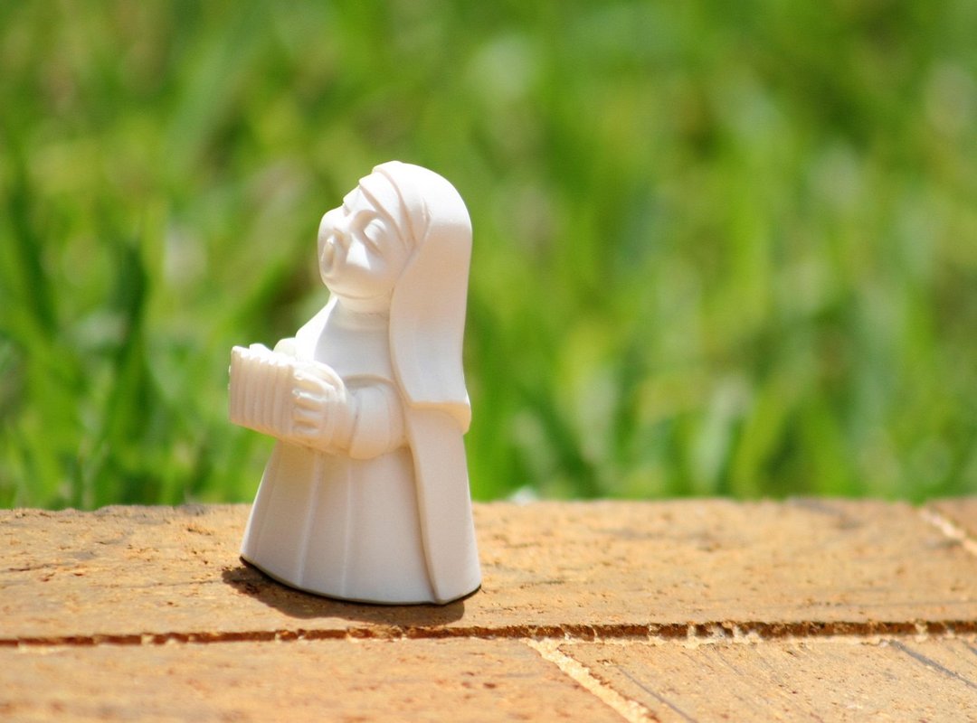 Downloading 'The Nun 2'